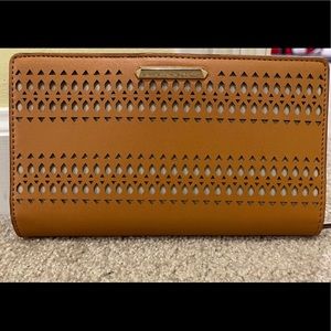 NWOT Stella & Dot Leather Perforated Wallet